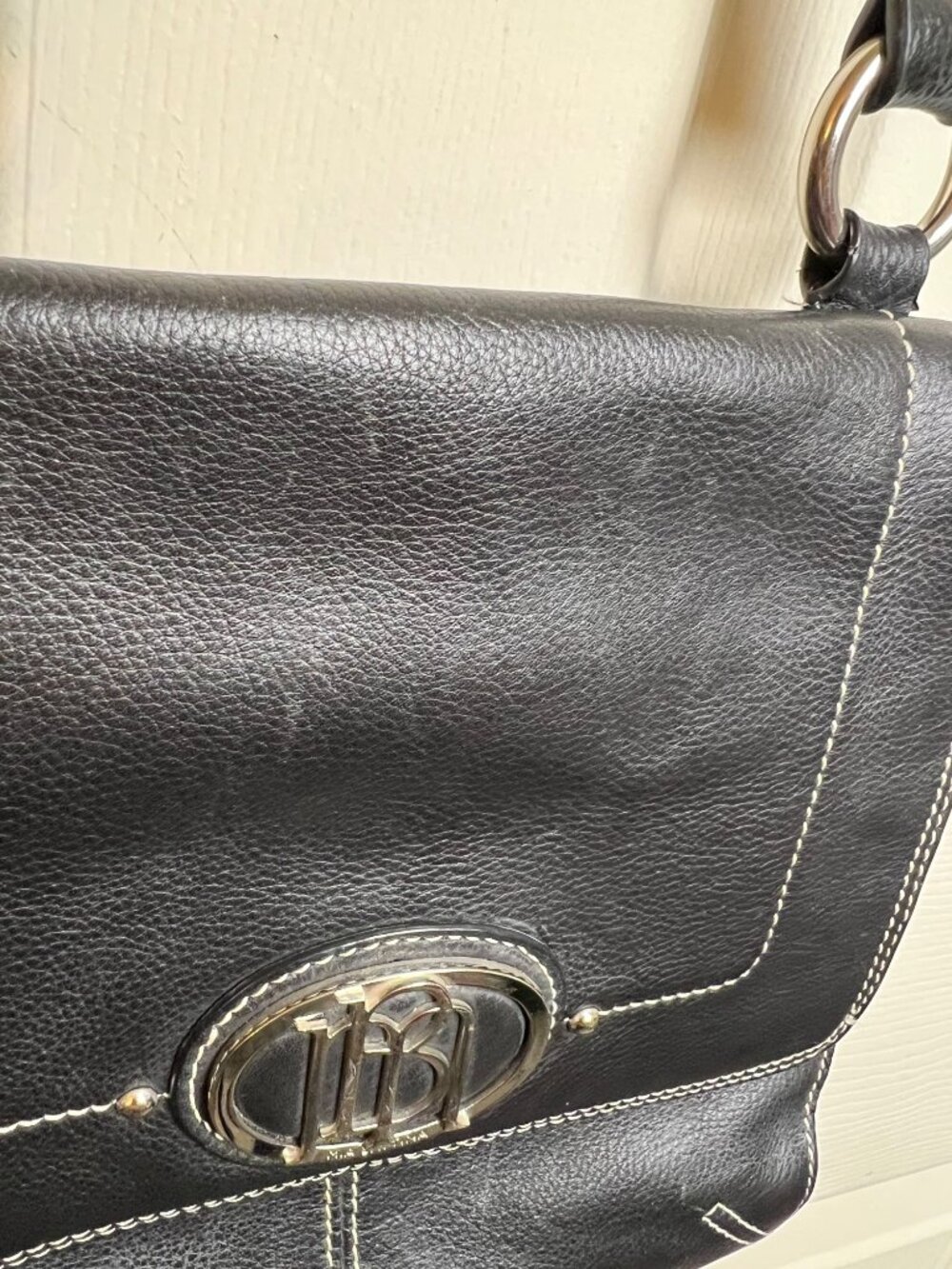 Mia Battina Crossbody - Picture 6 of 15
